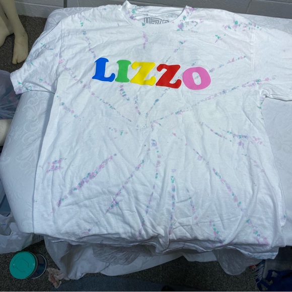 Official LIZZO Merch Tie Dye Rainbow Bubble Letters U R Special Medium T Shirt - Picture 11 of 11